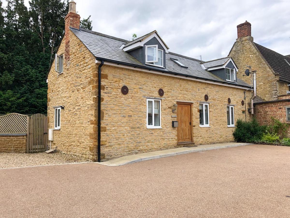 The Manor Barn Northampton